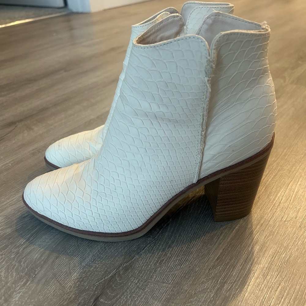 MIA Textured Cream Ankle Boots